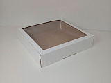 Коробка из гофрокартона с окном 300х300х80 белая