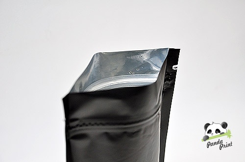 Пакет Дой-пак метал с замком ЗИП-ЛОК 170х300+(45+45) черный матовый. Фото N2